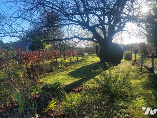 Beau pavillon avec grand jardin