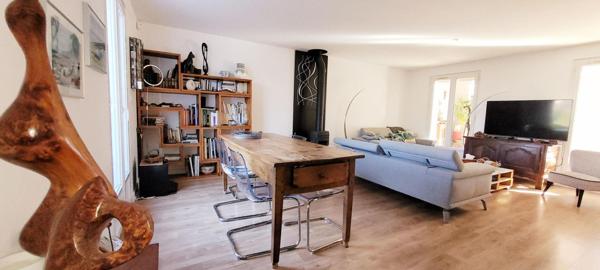 Villa de plain-pied 4 faces avec piscine  -  Terrain constructible et divisible de 2 442 m² -  Sallèles-d'Aude ? Proche Narbonne
