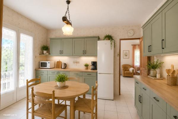 Carqueiranne Belle villa avec espace de vie de plain pied au Calme