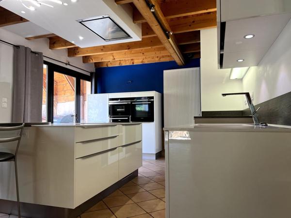 Villa T4 : calme, lumière et potentiel