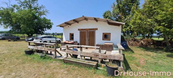 Bien immobilier à vendre 16 pièces de 526 m²