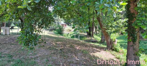 Bien immobilier à vendre 16 pièces de 526 m²