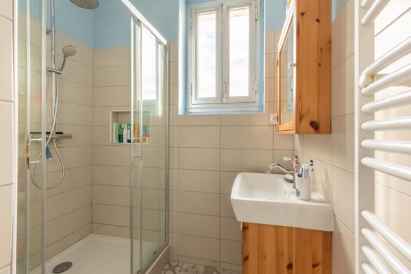 3 pièces traversant avec balcon Secteur Bachut