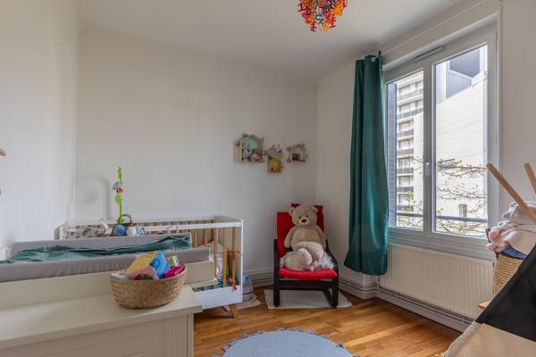 3 pièces traversant avec balcon Secteur Bachut