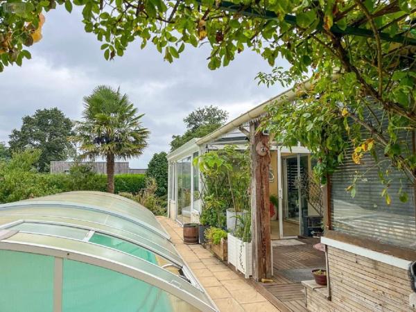 Maison à vendre à Hédé Bazouges en Ille-et-Vilaine (35630), ref : 020/526   
HEDE- campagne