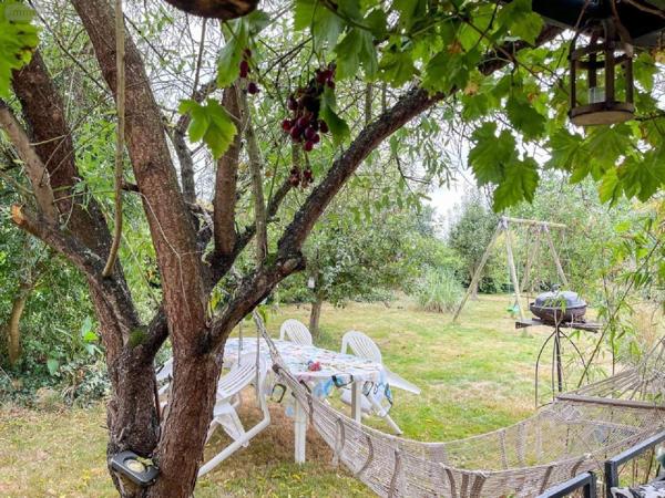 Maison à vendre à Hédé Bazouges en Ille-et-Vilaine (35630), ref : 020/526   
HEDE- campagne