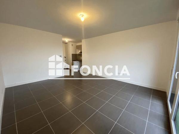 Location Studio 29.45 m² - 24 RUE JEAN PERRIN La Rochelle 17000