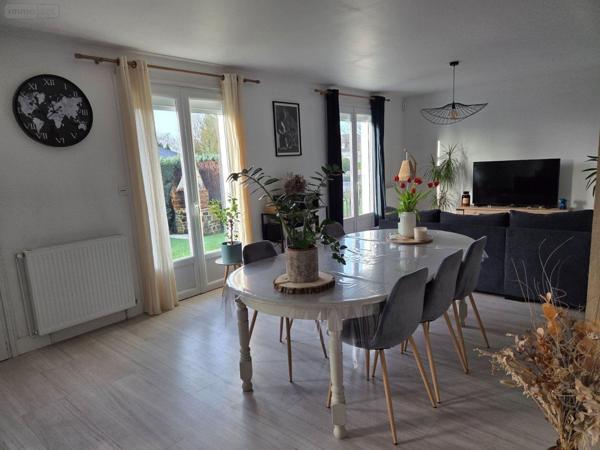 Pavillon à vendre à Saint-Baudelle en Mayenne (53100), ref : 53075/FC50A