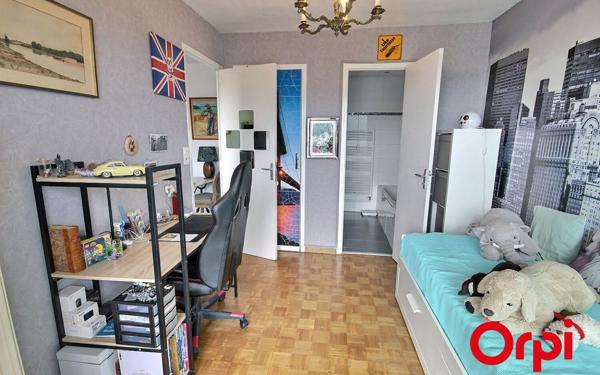 Appartement à vendre    3 pièces • 51 m2 Marseille 12