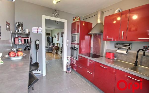 Appartement à vendre    3 pièces • 51 m2 Marseille 12