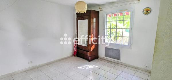 Maison
         5 pièces
        - 138 m²