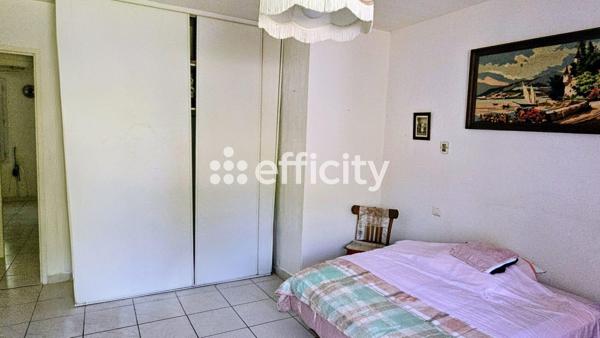 Maison
         5 pièces
        - 138 m²