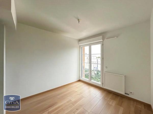 Appartement à louer 3 pièces 61.61m² Tours (37100)