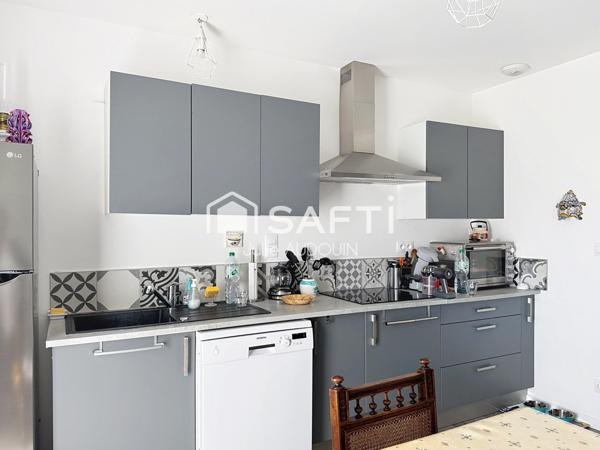 Pavillon récent situé à Cozes