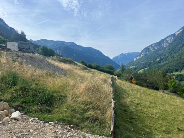 PETIT BORNAND (74) RARE À LA VENTE – Terrain à batir de 1 336 m² avec Vue Panoramique