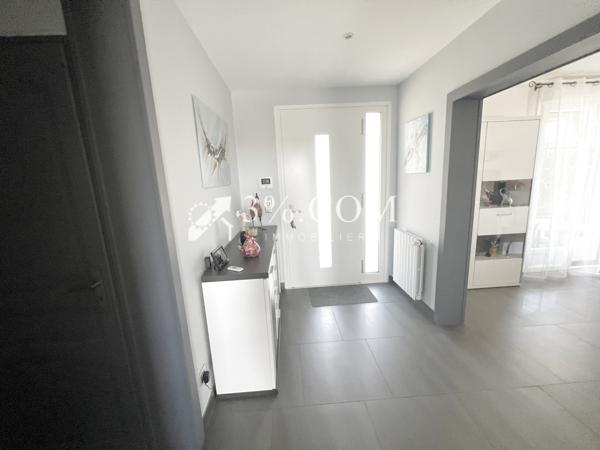 Maison
                                                                                                                                                                                                                                                                                                                        6 pièce(s)                                                                                                                                                                                                          3 chambre(s)                                                                                                                                                                                                          150  m²