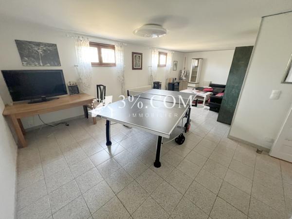 Maison
                                                                                                                                                                                                                                                                                                                        6 pièce(s)                                                                                                                                                                                                          3 chambre(s)                                                                                                                                                                                                          150  m²