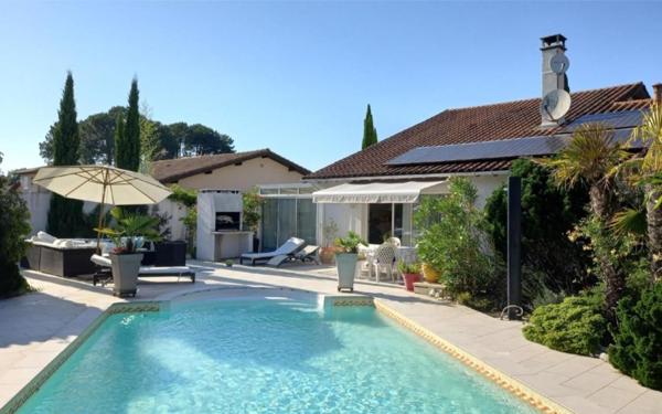 Maison à vendre    5 pièces •  Gujan-Mestras