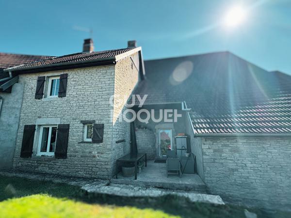 Maison Pouilley Francais 5 pièce(s) 220 m2