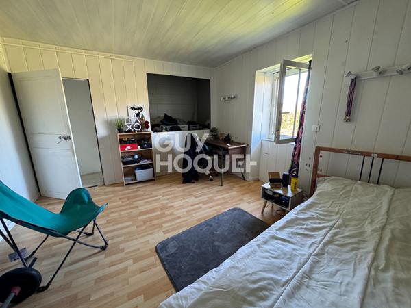 Maison Pouilley Francais 5 pièce(s) 220 m2