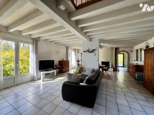 CORDEMAIS, A vendre Belle maison familiale de 177m² avec prestations de qualité et jardin paysagé.