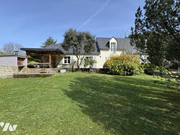 CORDEMAIS, A vendre Belle maison familiale de 177m² avec prestations de qualité et jardin paysagé.