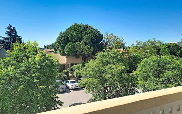 Appartement à vendre    3 pièces • 55 m2 Avignon