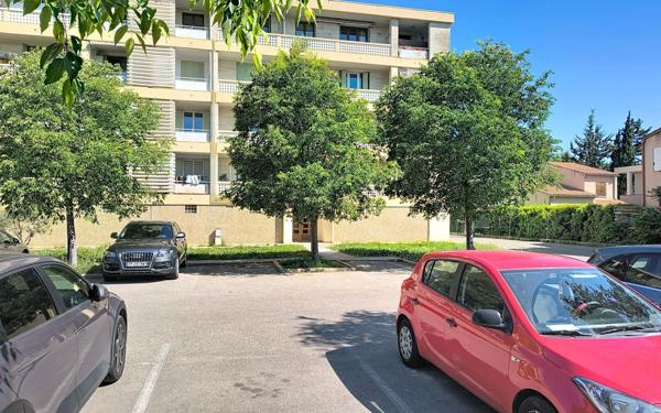 Appartement à vendre    3 pièces • 55 m2 Avignon