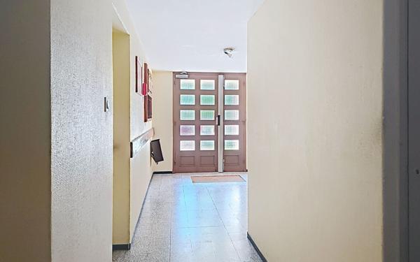 Appartement à vendre    3 pièces • 55 m2 Avignon