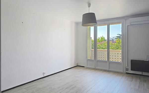 Appartement à vendre    3 pièces • 55 m2 Avignon