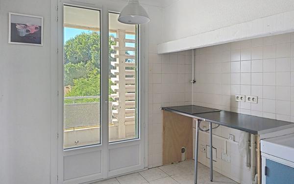 Appartement à vendre    3 pièces • 55 m2 Avignon