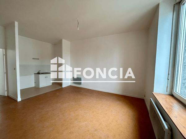 Location Appartement 2 pièces 43.7 m² - 57 RUE DE LA GARE Flers 61100