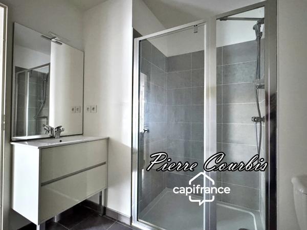 Appartement à vendre 2 pièces VAULX EN VELIN (69)