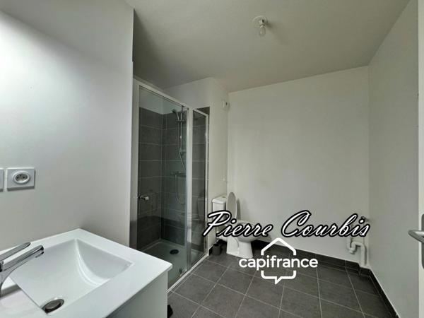 Appartement à vendre 2 pièces VAULX EN VELIN (69)