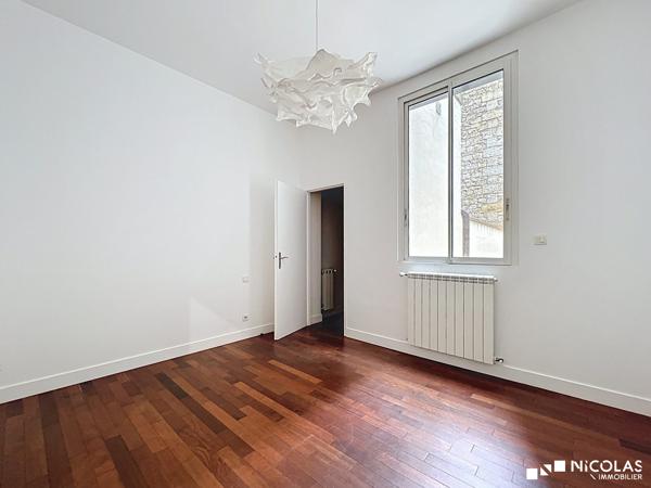 Appartement T3/T4 avec terrasse et parking – Triangle d’Or / Jardin Public