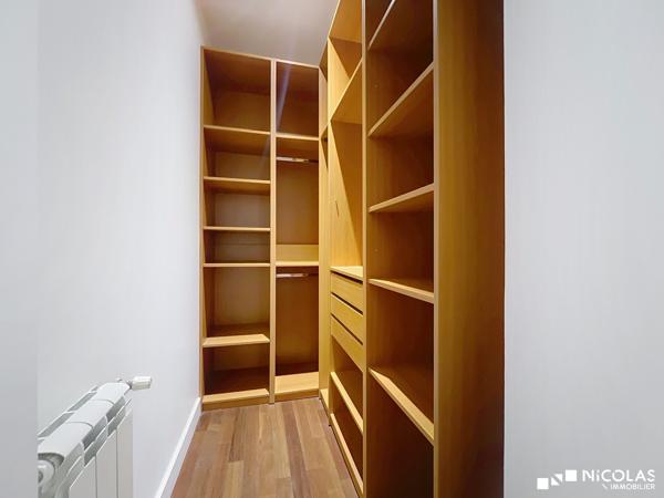 Appartement T3/T4 avec terrasse et parking – Triangle d’Or / Jardin Public
