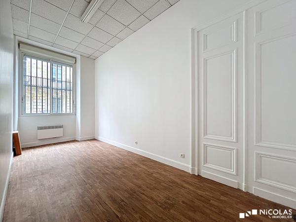 Appartement T3/T4 avec terrasse et parking – Triangle d’Or / Jardin Public