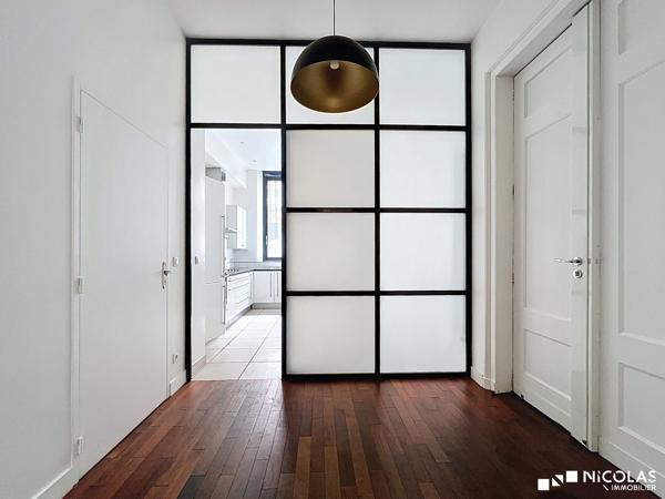 Appartement T3/T4 avec terrasse et parking – Triangle d’Or / Jardin Public