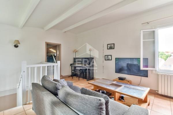 Maison familiale avec jardin et 4 chambres à 5 minutes des commerces et transports