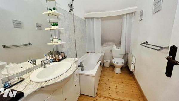 PLUMELIAU, Propriété de caractère, REF 49N