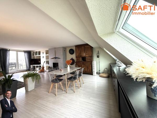 Superbe appartement de 3 pièces en attique disposant de deux terrasses, d'une cave, d'une place de stationnement privée et d'un garage !