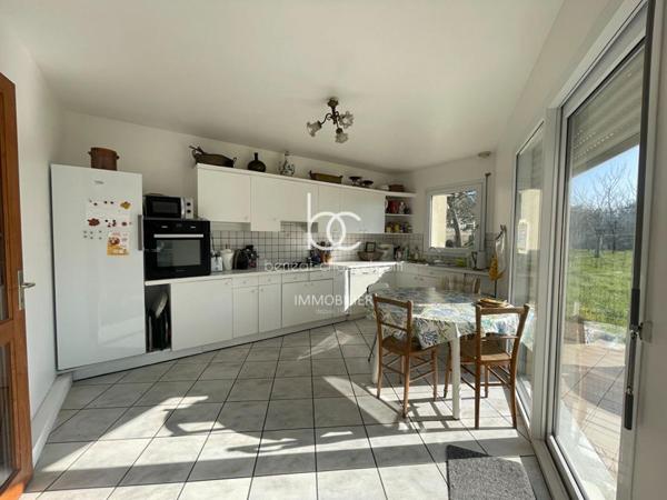 SAINT GILDAS DE RHUYS Maison 8 pièces 197 m²