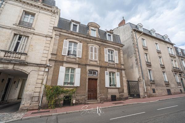 Appartement
         4 pièces
        - 88 m² Exclusivité 282 225 € *