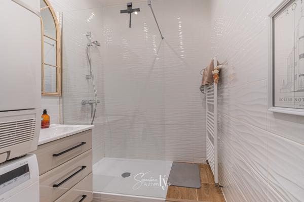 Appartement
         4 pièces
        - 88 m² Exclusivité 282 225 € *