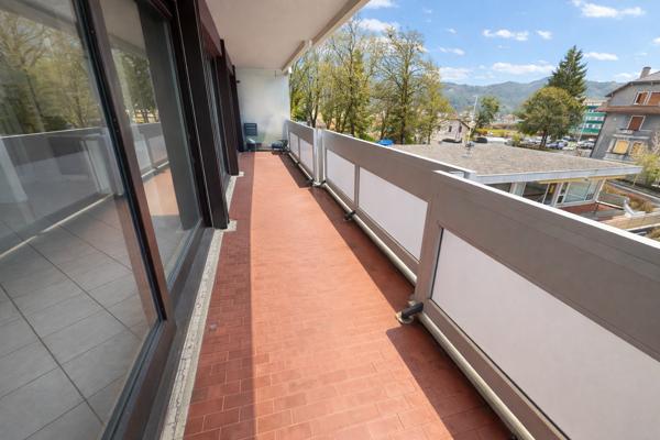 CLUSES - Résidence de standing - Appartement T2 - 57,70 m2 +