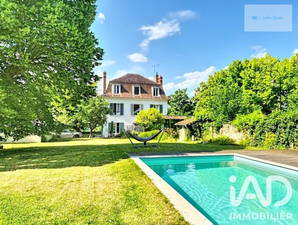 Maison à vendre 9 pièces 225 m² Le Coudray-Montceaux