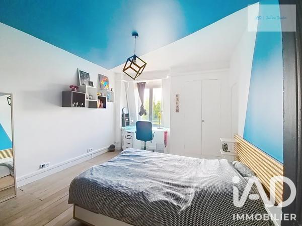 Maison à vendre 9 pièces 225 m² Le Coudray-Montceaux