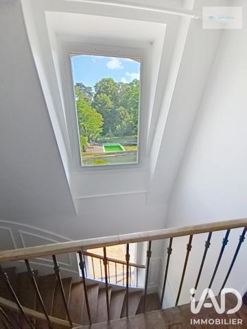 Maison à vendre 9 pièces 225 m² Le Coudray-Montceaux