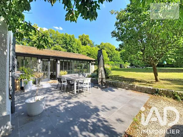 Maison à vendre 9 pièces 225 m² Le Coudray-Montceaux