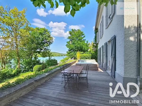 Maison à vendre 9 pièces 225 m² Le Coudray-Montceaux
